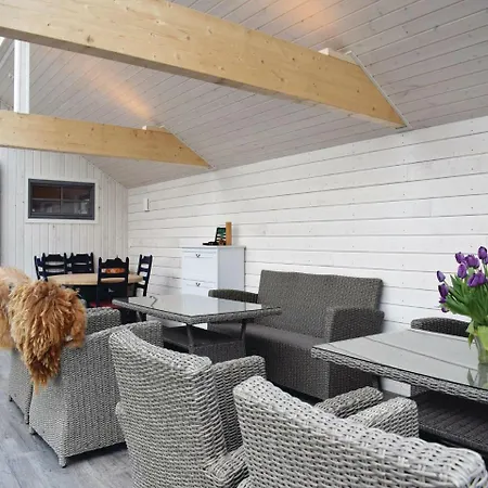 Four Bedroom Holiday In 度假居 *